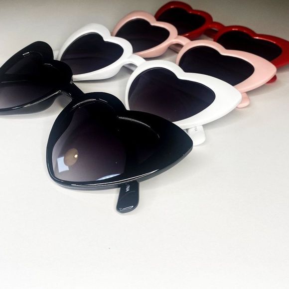 CUSTOM - Heart Sunglasses - Picture 3 of 6
